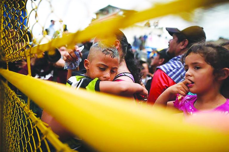 Mexico Allows in United States-Bound Migrant Women and Children