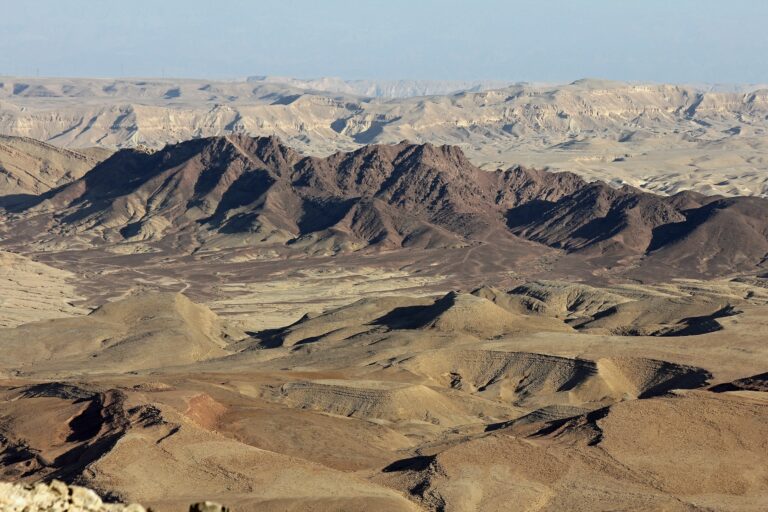 Egypt Refuses Entrance of Palestinians Fleeing Violence