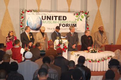 Christianity, Islam Unite in America to Celebrate Holy Birth of Jesus